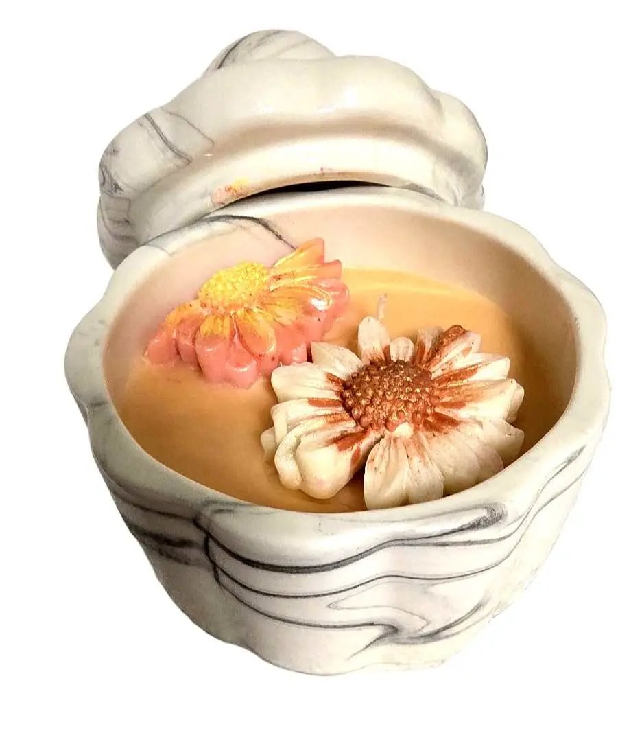 Vanilla Bourbon Scented Soy Candle – Hand-Poured | 50-Hr Burn - My Madd Kreations